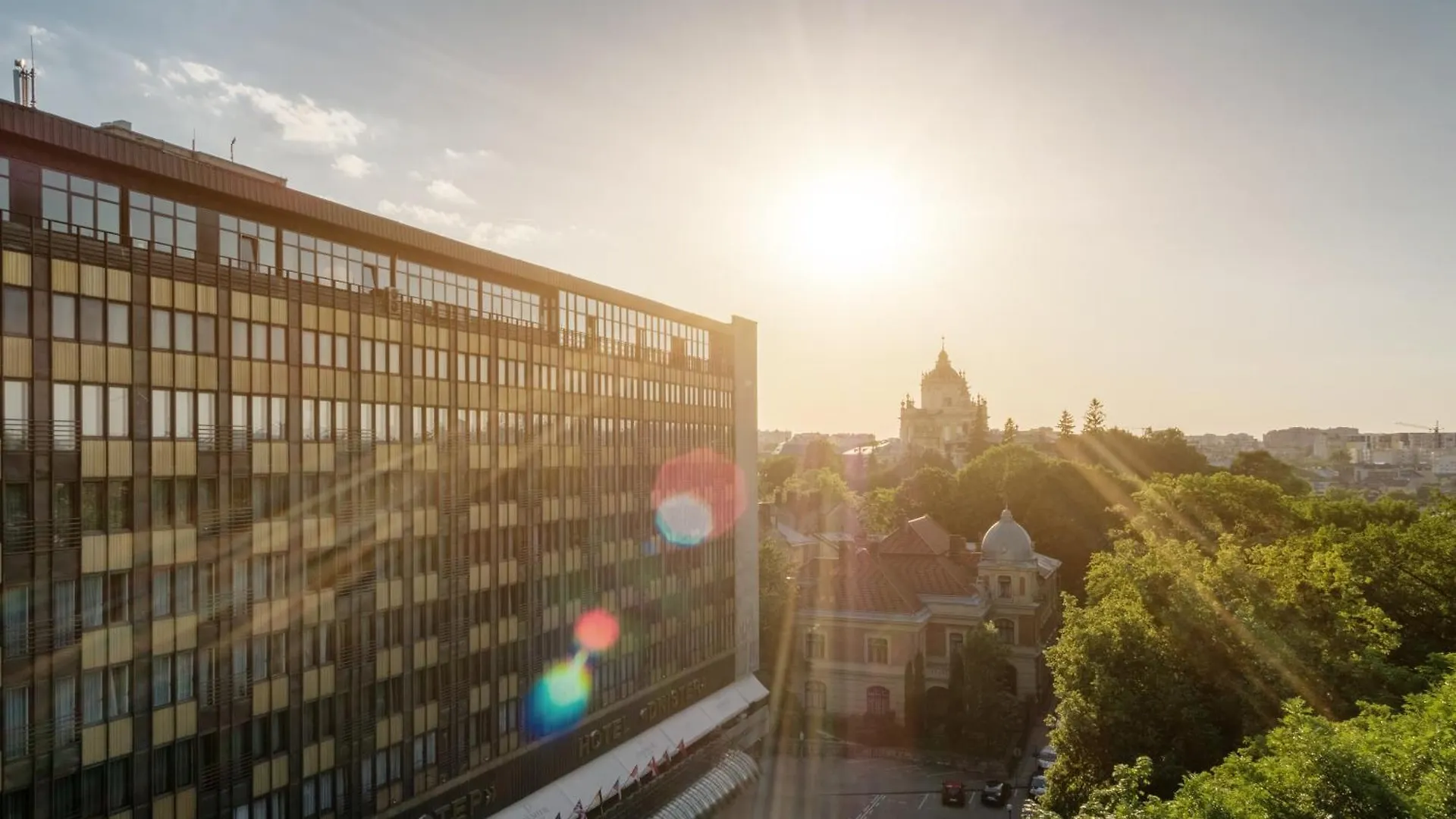 Premier Hotel Dnister Lvov