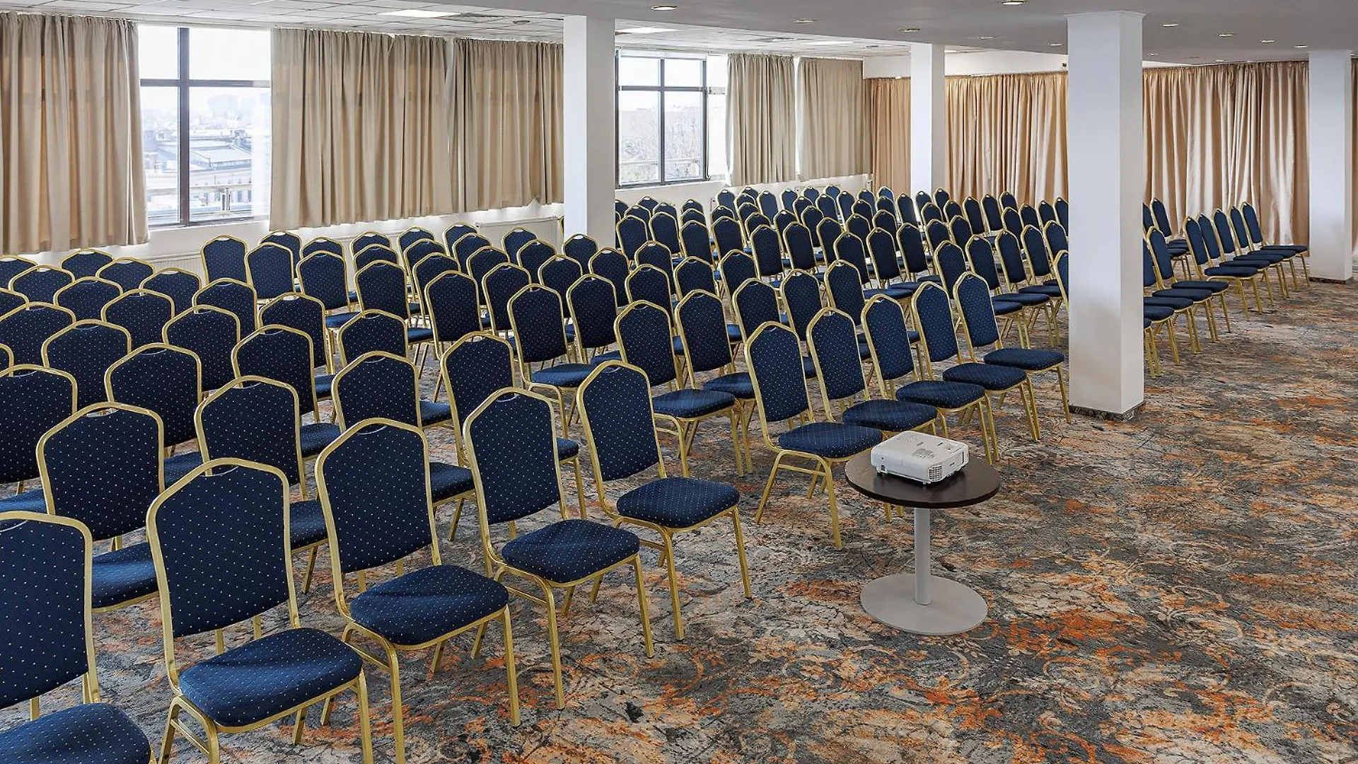 Premier Hotel Dnister Lwów