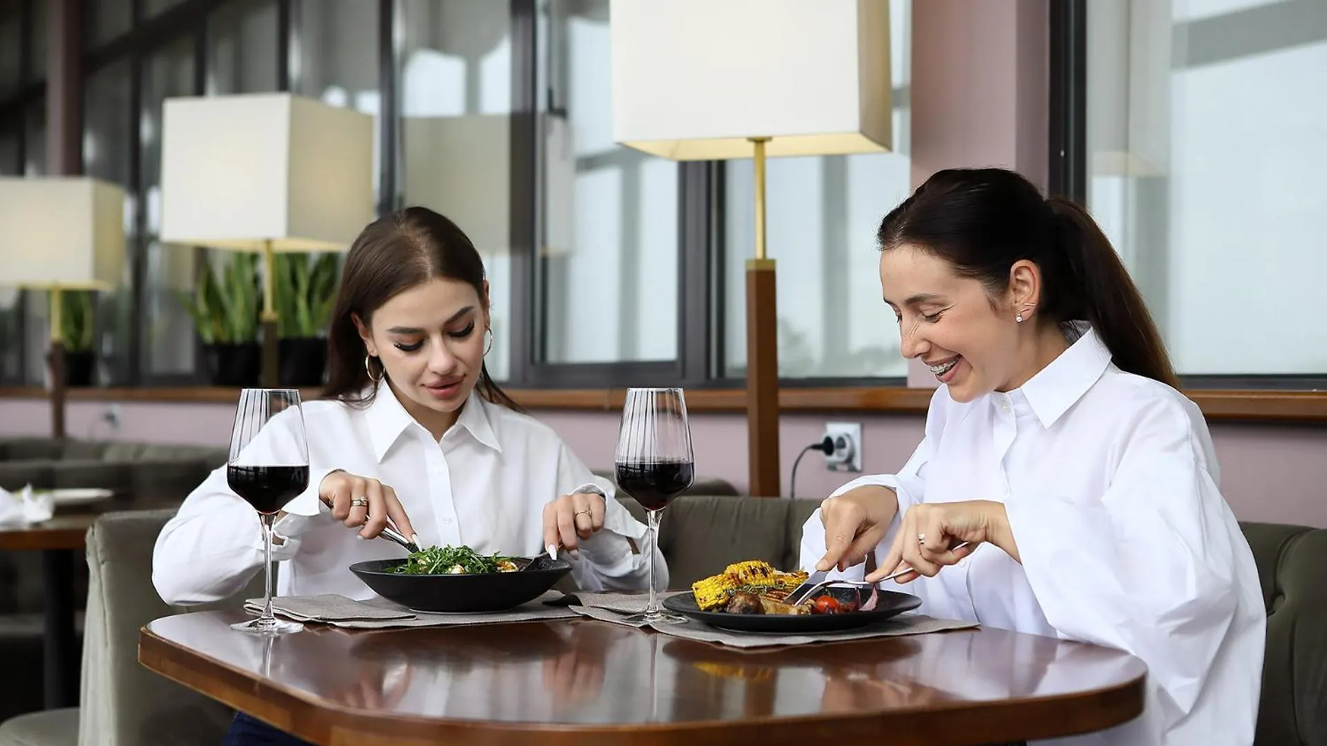 Premier Hotel Dnister Lviv
