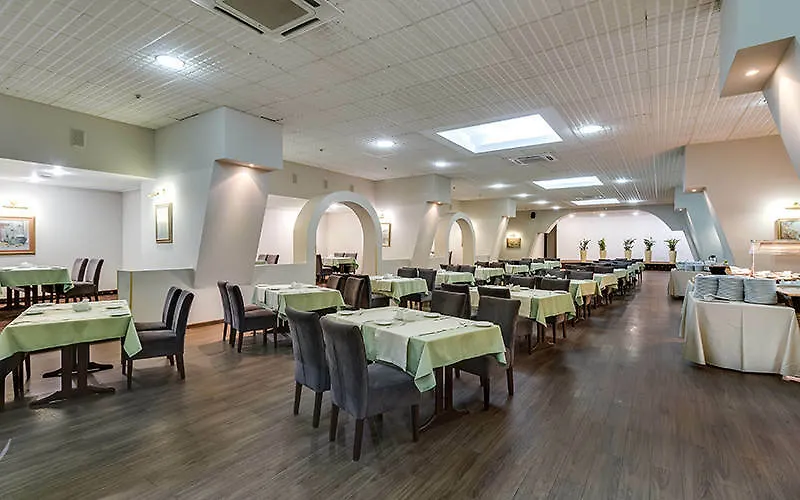 Premier Hotel Dnister Lwów