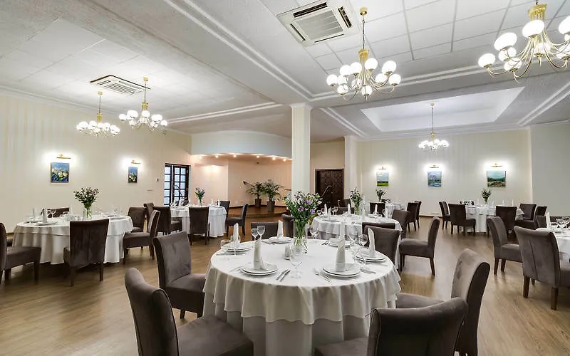 Premier Hotel Dnister Lwów