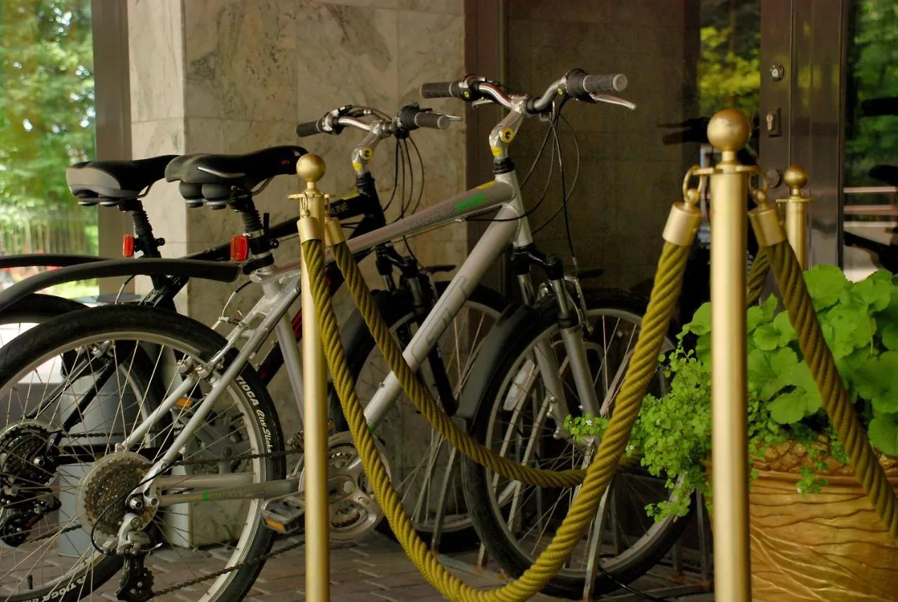 Premier Hotel Dnister Lvov