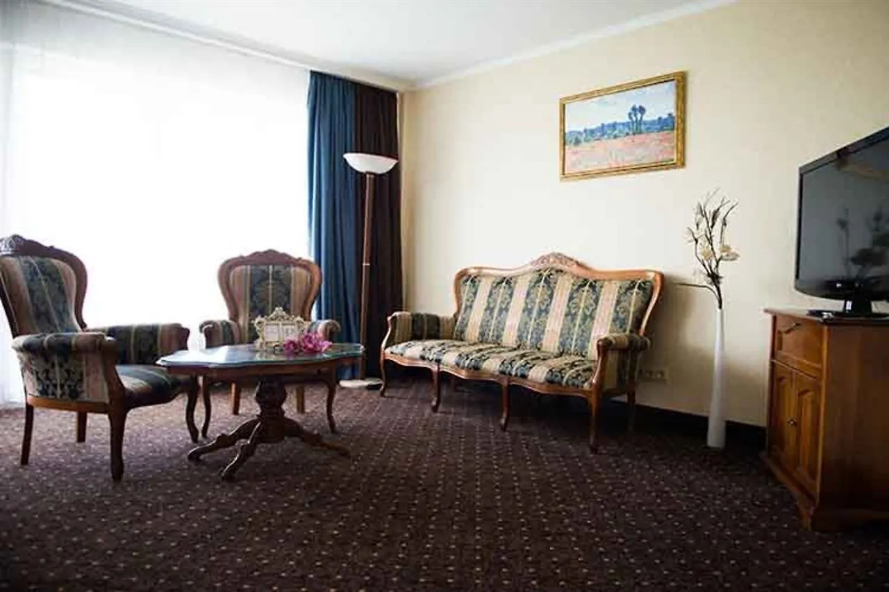 Premier Hotel Dnister Lwów
