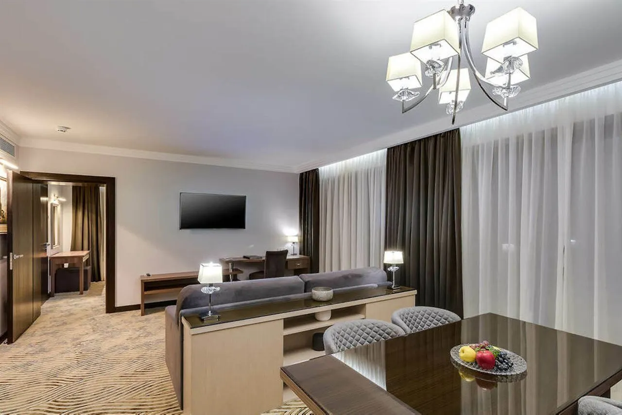 Premier Hotel Dnister Lviv