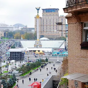 On Independence Square Apartment Kiew