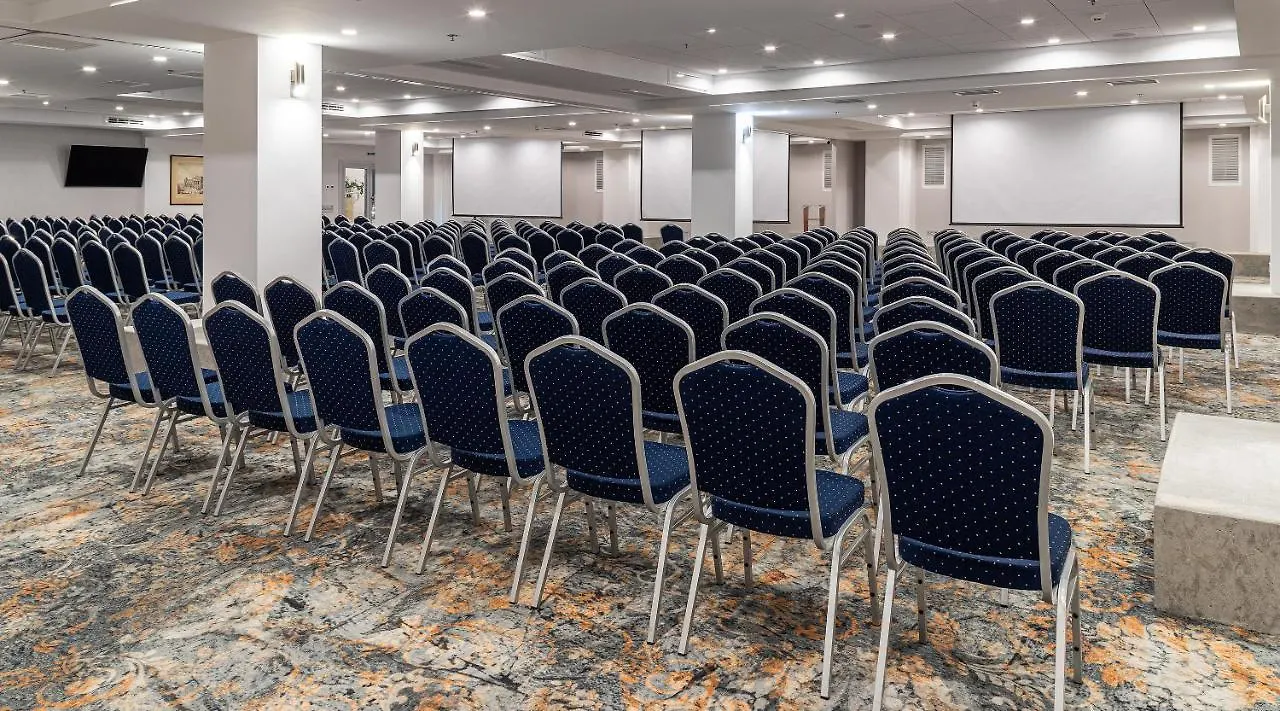 Premier Hotel Dnister Lwów